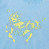 CLOUDY BLUE ALPHA HORSE TEE