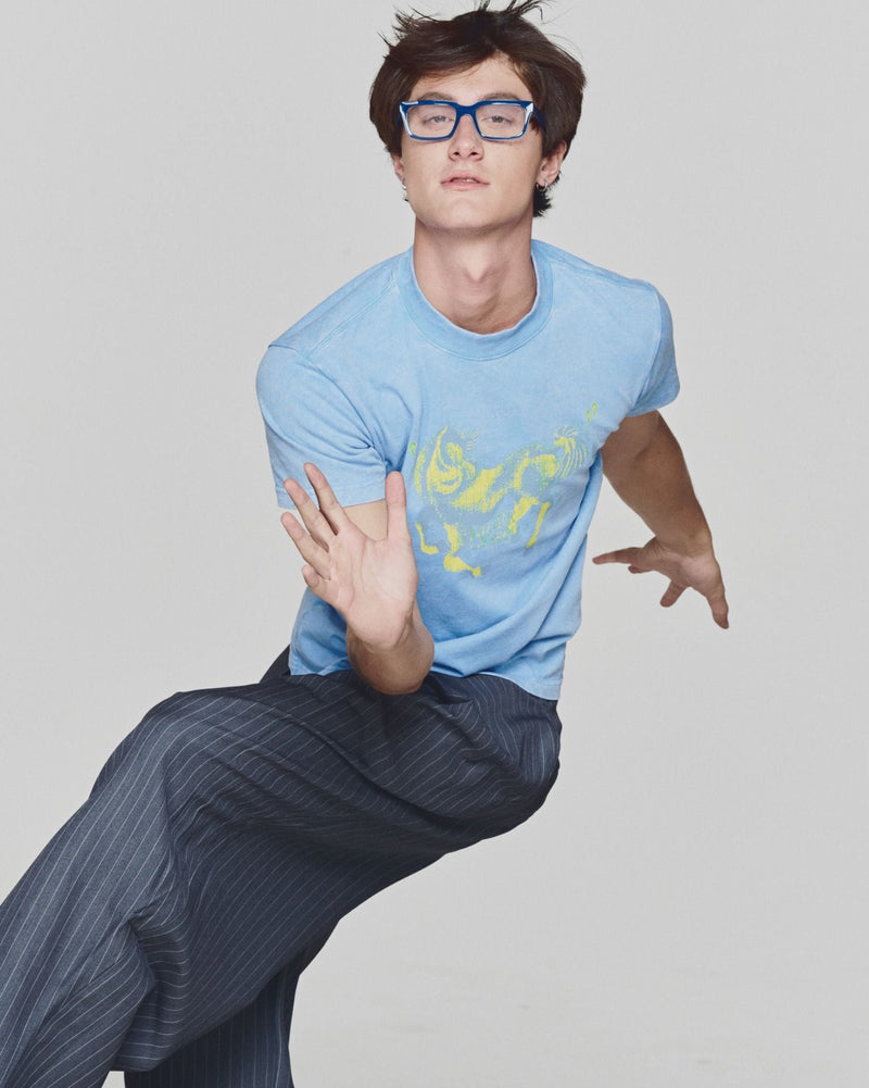 CLOUDY BLUE ALPHA HORSE TEE