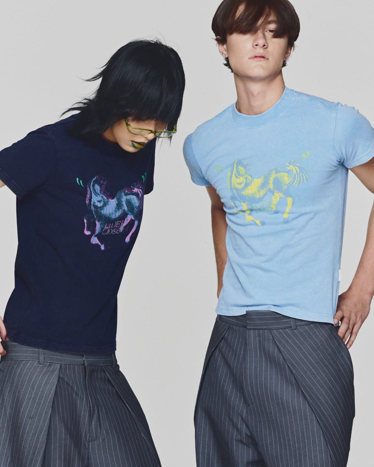 CLOUDY BLUE ALPHA HORSE TEE