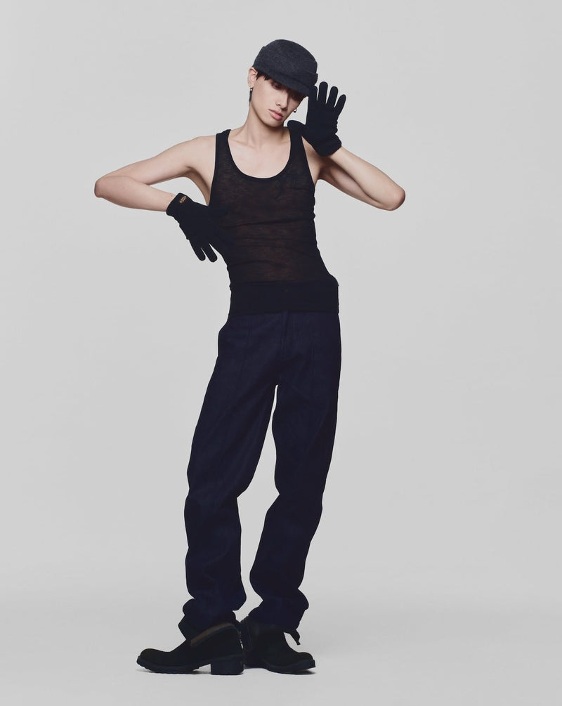 BLACK AIRY CLOSET TANK TOP