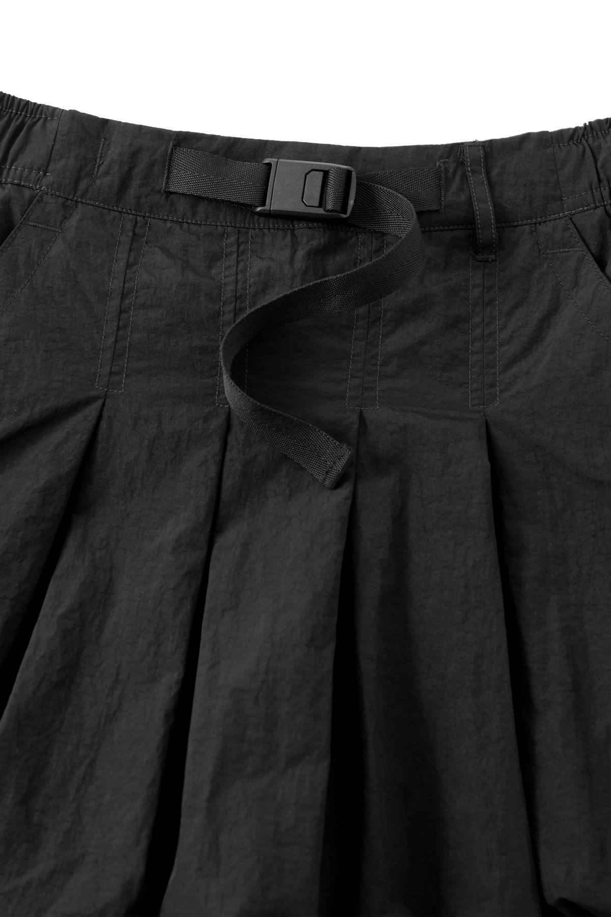 BLACK WII WII POLYAMIDE PUFFY CARGO MINI SKIRT