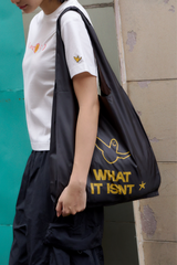 BLACK VIETNAM SIGNAGE POLYESTER TOTE BAG