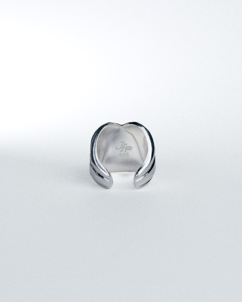 Wavy Ear Cuff