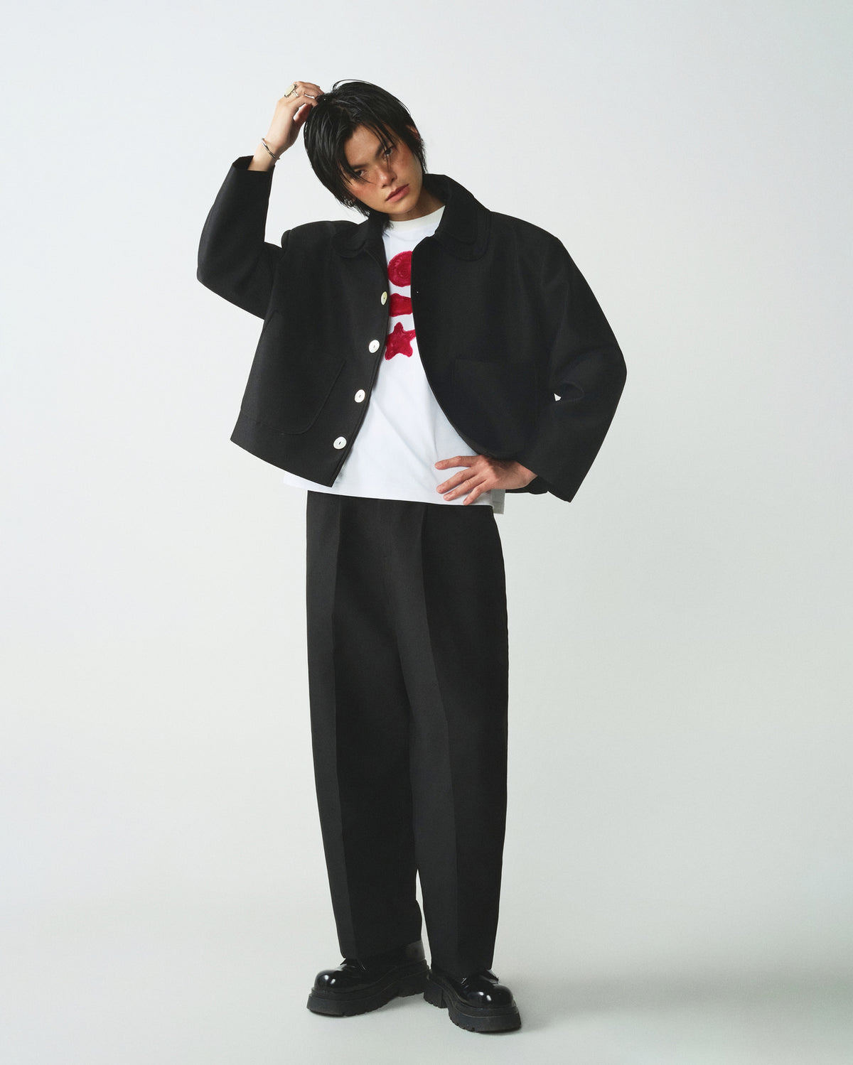 BLACK CURVED LEG PANTS