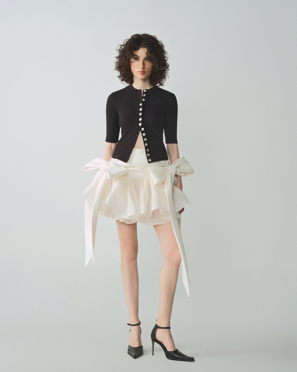 WHITE BOWTIE SKIRT