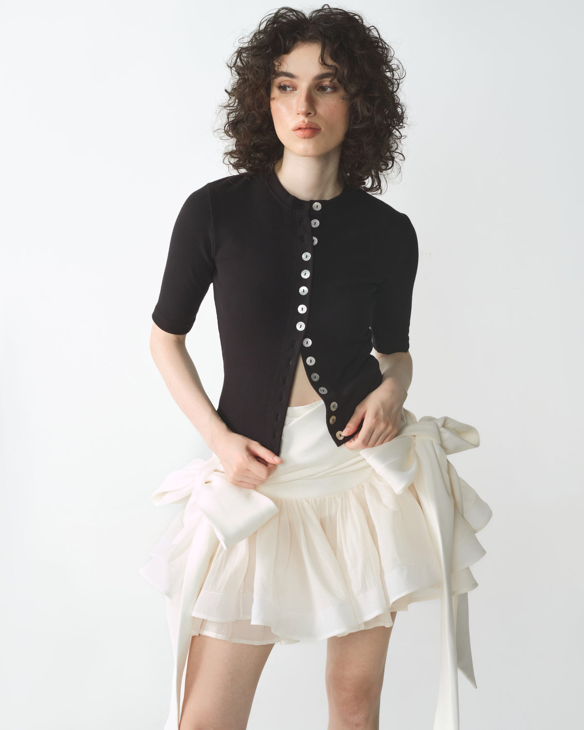 WHITE BOWTIE SKIRT