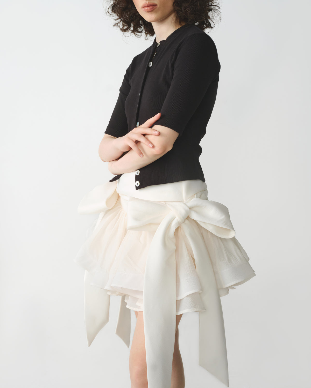 WHITE BOWTIE SKIRT