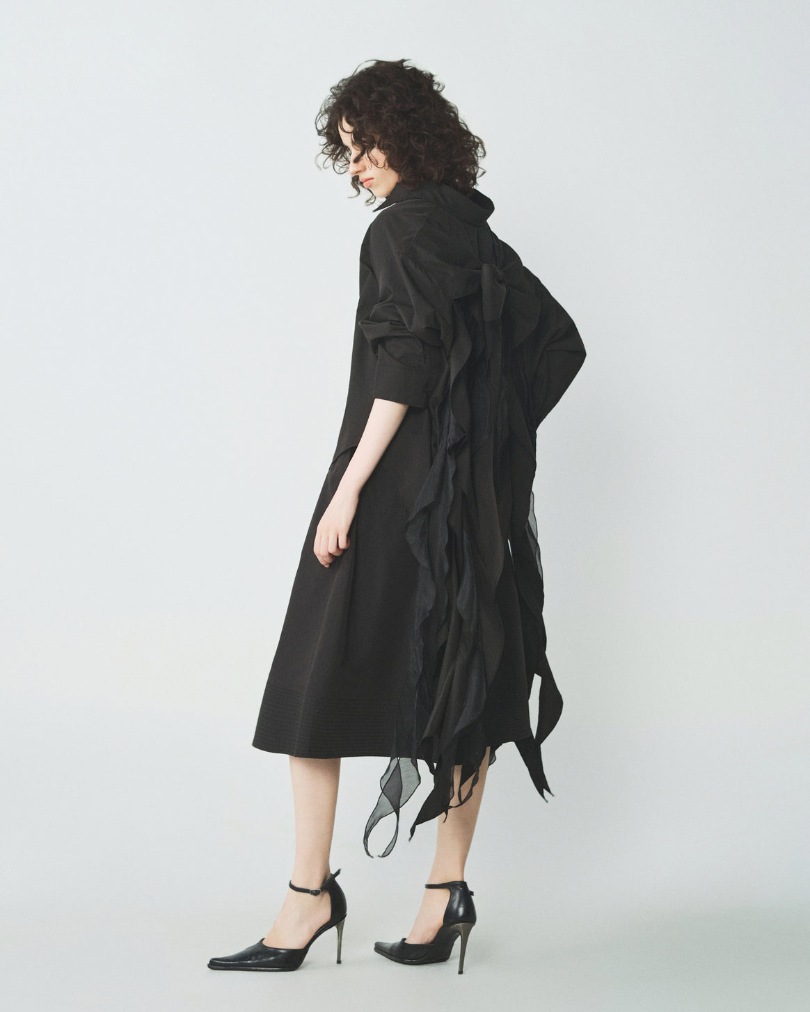BLACK "BAI CAO" SHORT