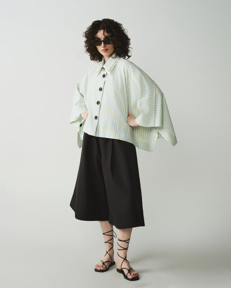 BLACK "BAI CAO" SHORT