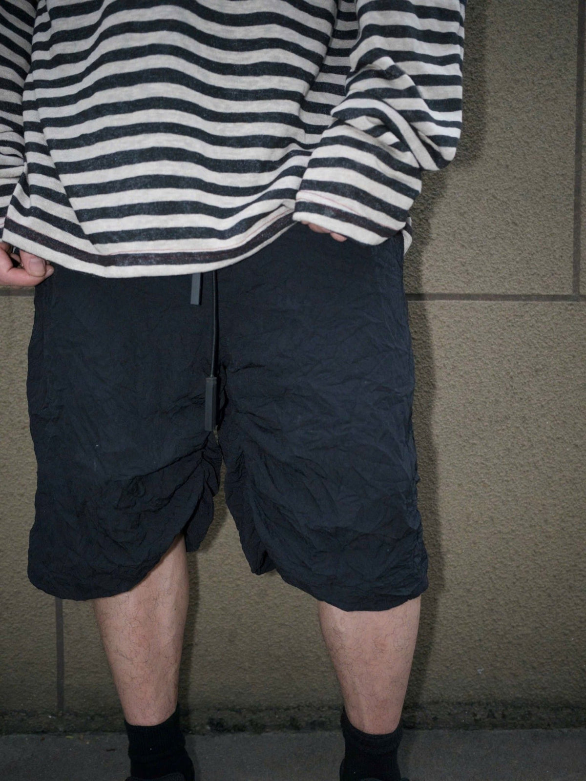 CRINKLE SHORT