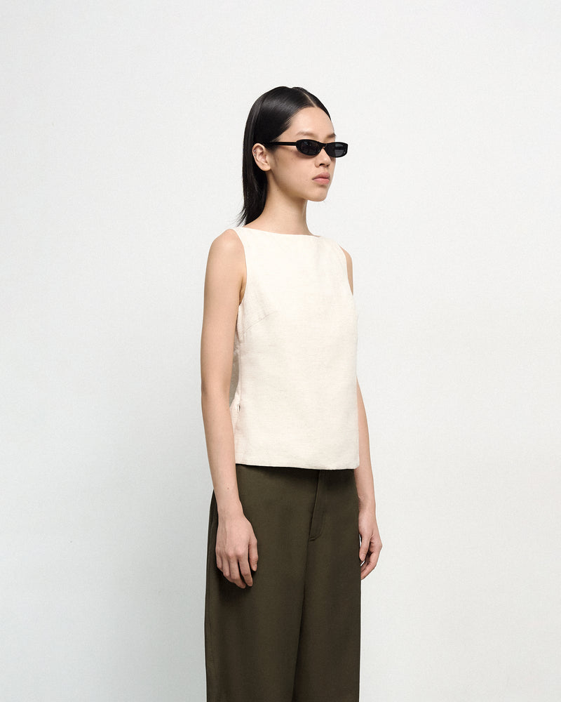 STRAW TOP IN BEIGE