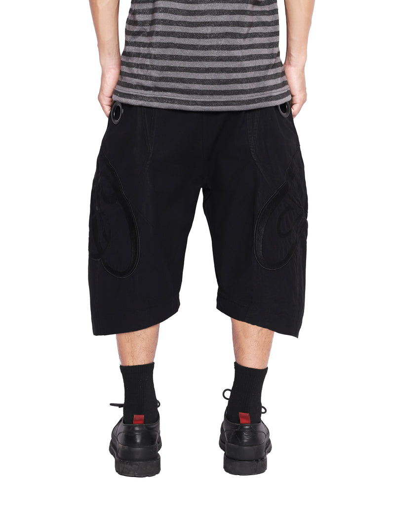 ORIGAMI BLACK SHORT