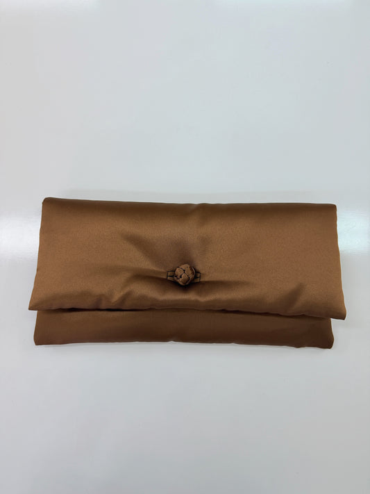 S26 BEIGE TAFFETA CLUTCH