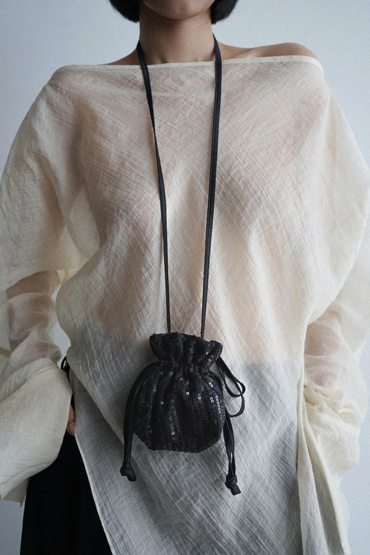 "TUI EM" POUCH BAG