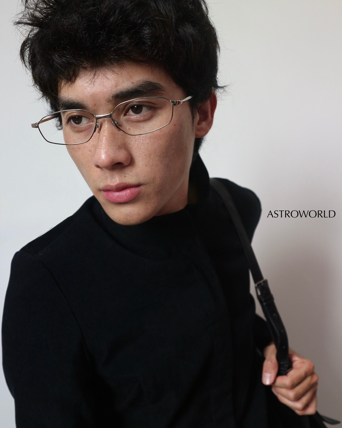 SILVAN - BLACK - BLACK LENS