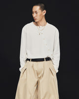 WHITE OBLIQUE BUTTON TOP