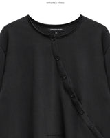 BLACK OBLIQUE BUTTON TOP