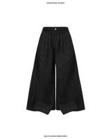 MULTI-PLEATED DENIM PANTS