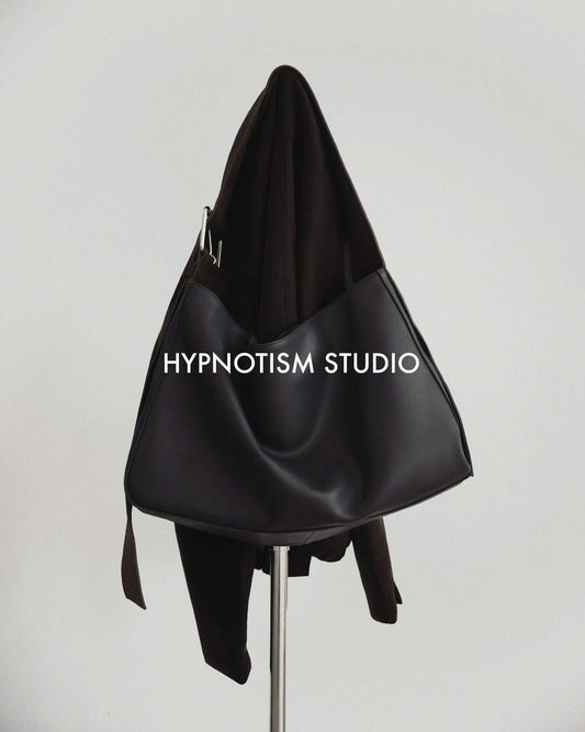 BLACK LOOSEHOLD LEATHER BAG