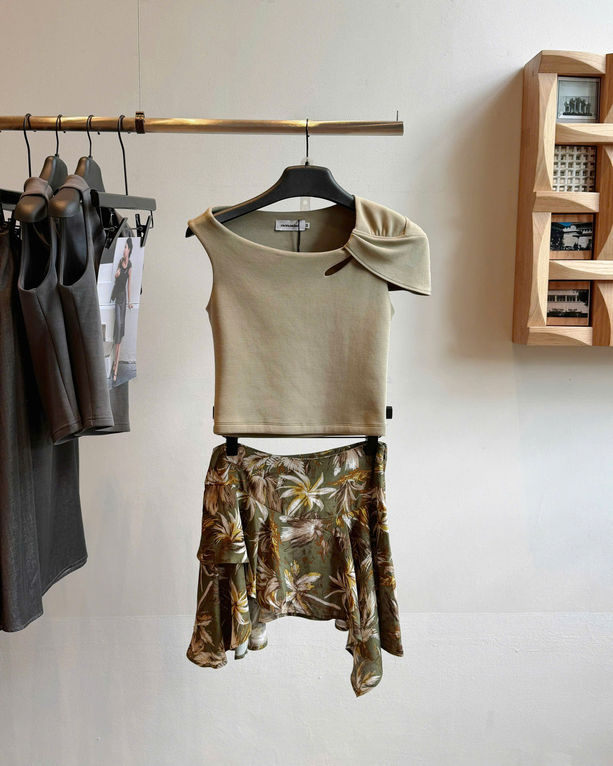 VAN VUONG TOP - MOSS GREEN