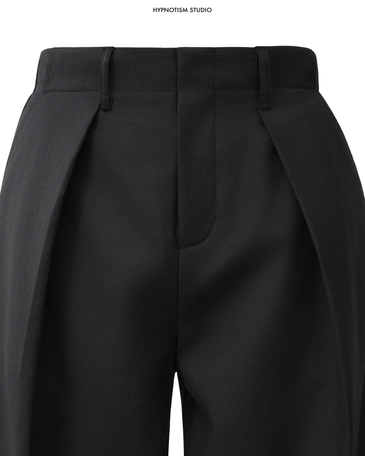BLACK RELAXED PLEATED TROUSERS