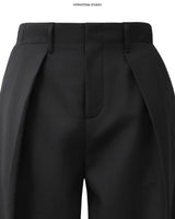 BLACK RELAXED PLEATED TROUSERS