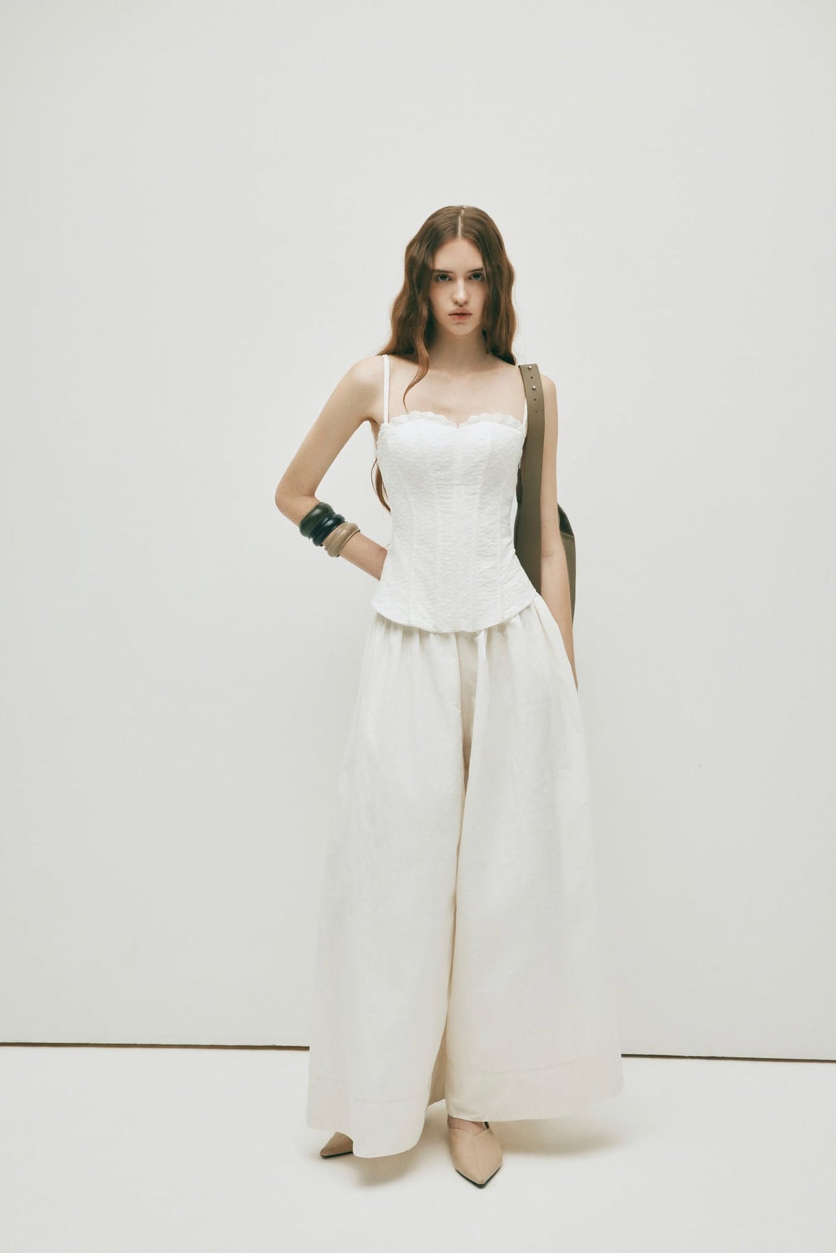 WHITE FLARED PANTS