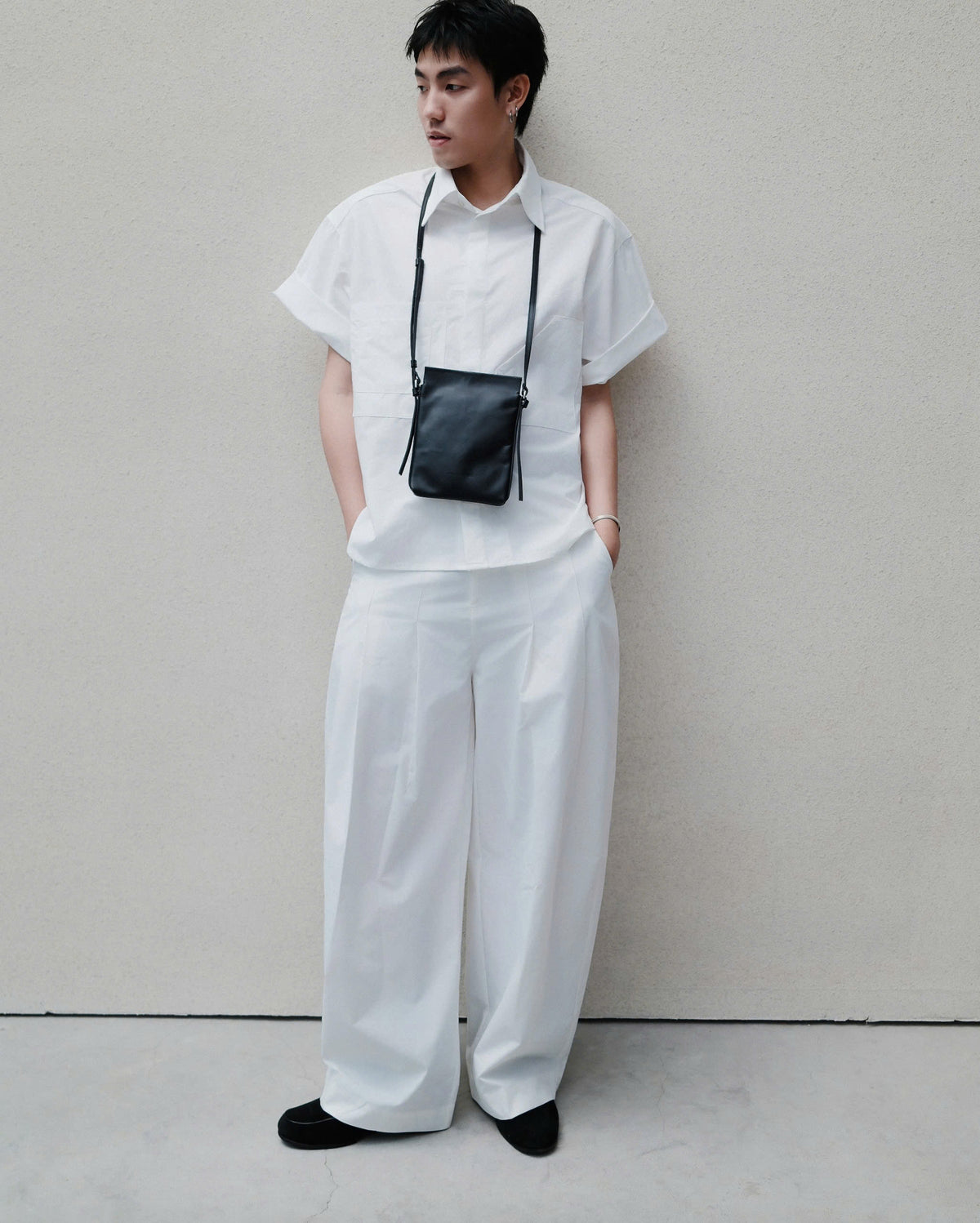 WHITE PATCH POCKET SHIRT
