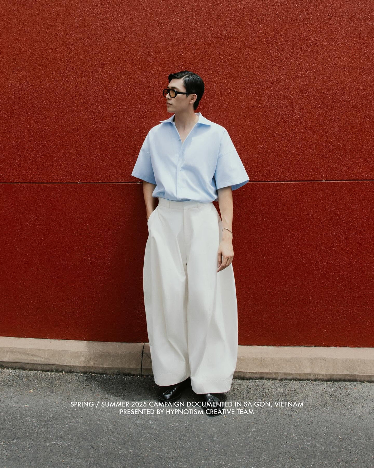 WHITE WIDESACK TROUSERS