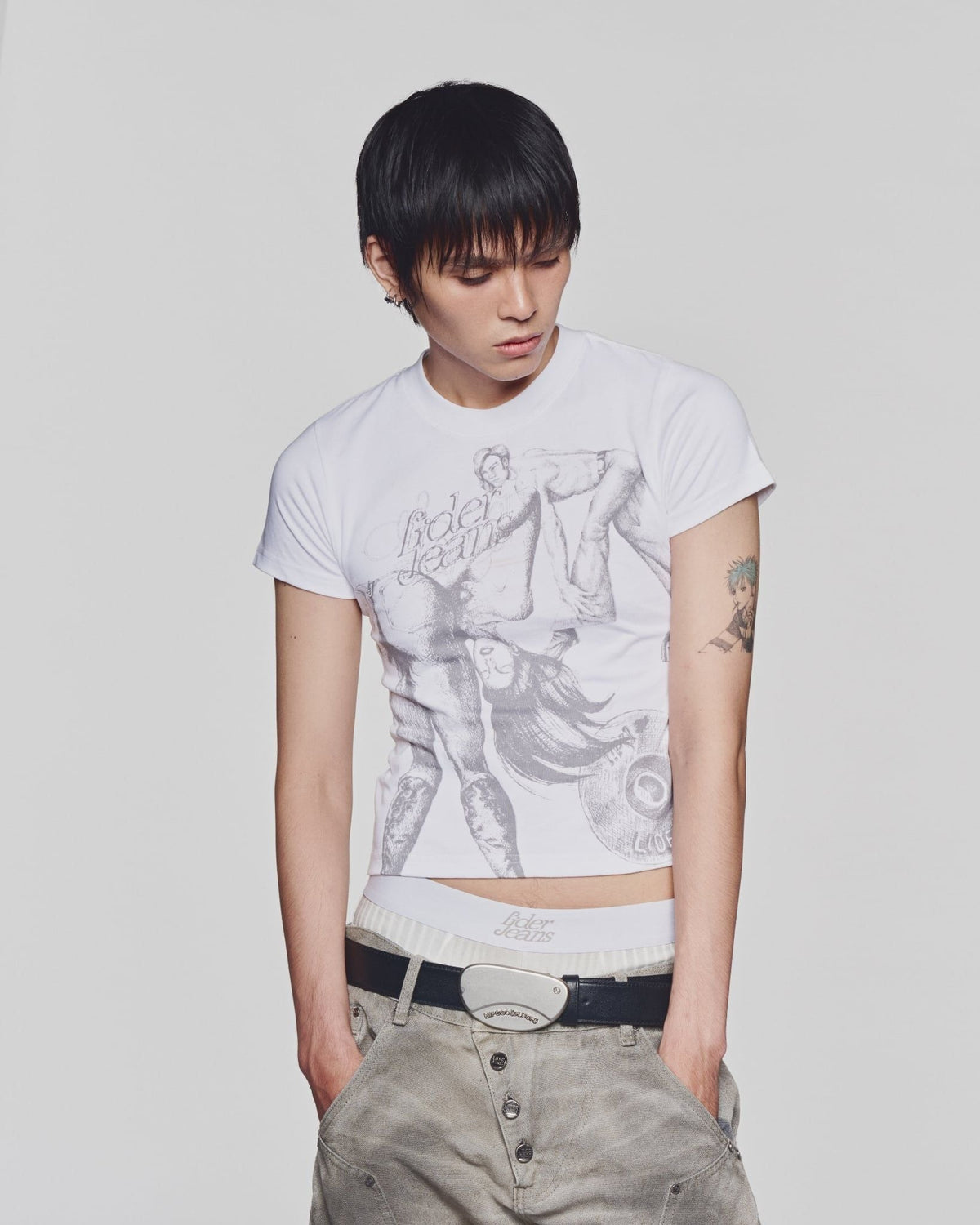 HIPSGOBLUSH TEE