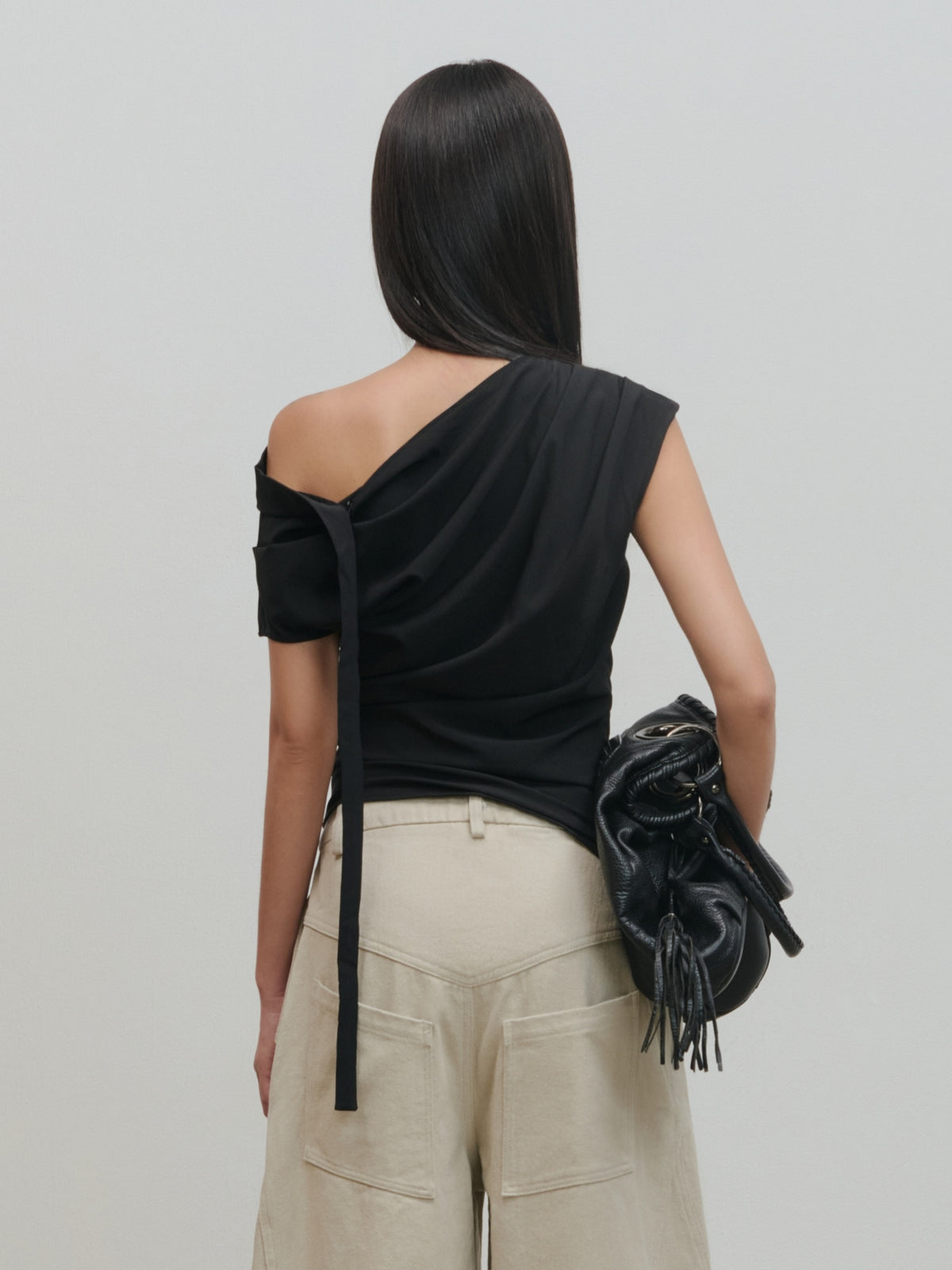 TOP:02 - DRAPE TOP - BLACK