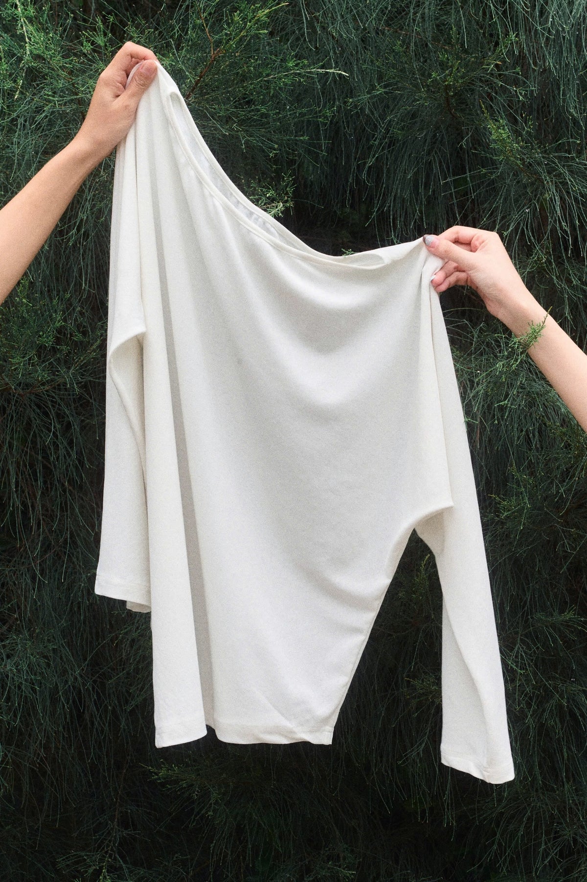 ASYMMETRIC JERSEY TOP