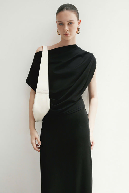 BLACK NORA TOP