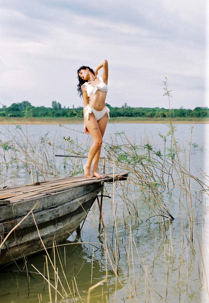 CREAM AGAR BIKINI