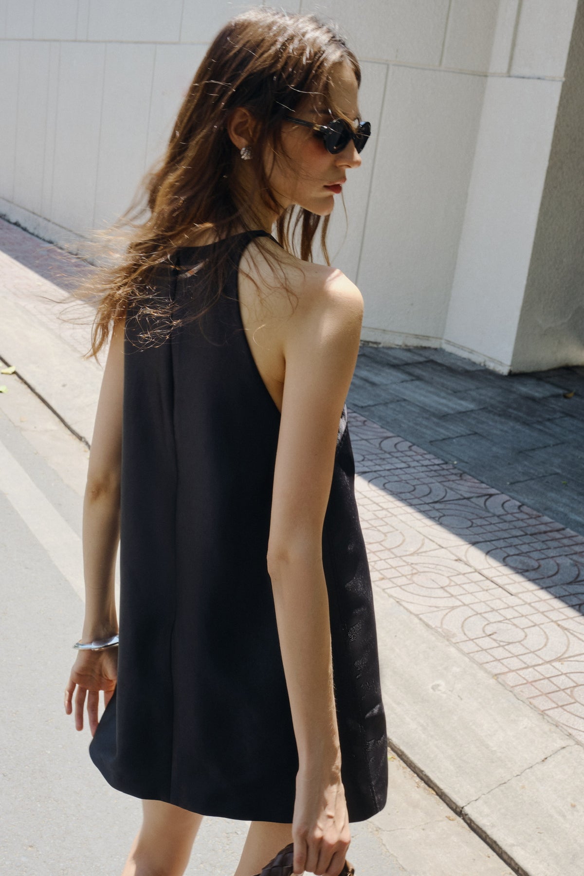 APRIL DRESS IN BLACK