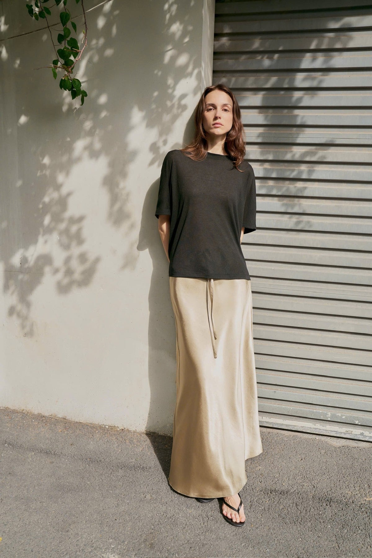 MAREN SKIRT IN PEARL BEIGE