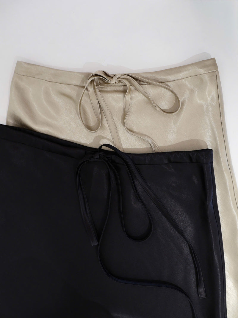 MAREN SKIRT IN PEARL BEIGE