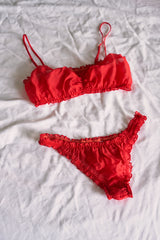 TENDER LINGERIE SET - RED THONG