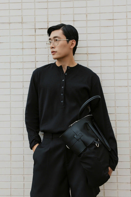 BLACK RIBBED HENLEY TOP	