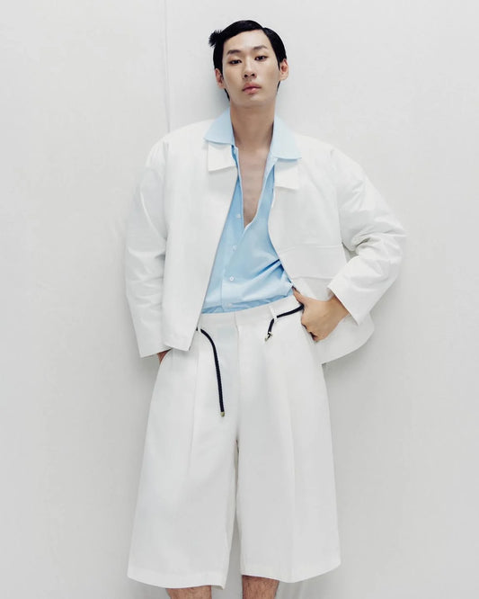 WHITE BAGGY SHORTS