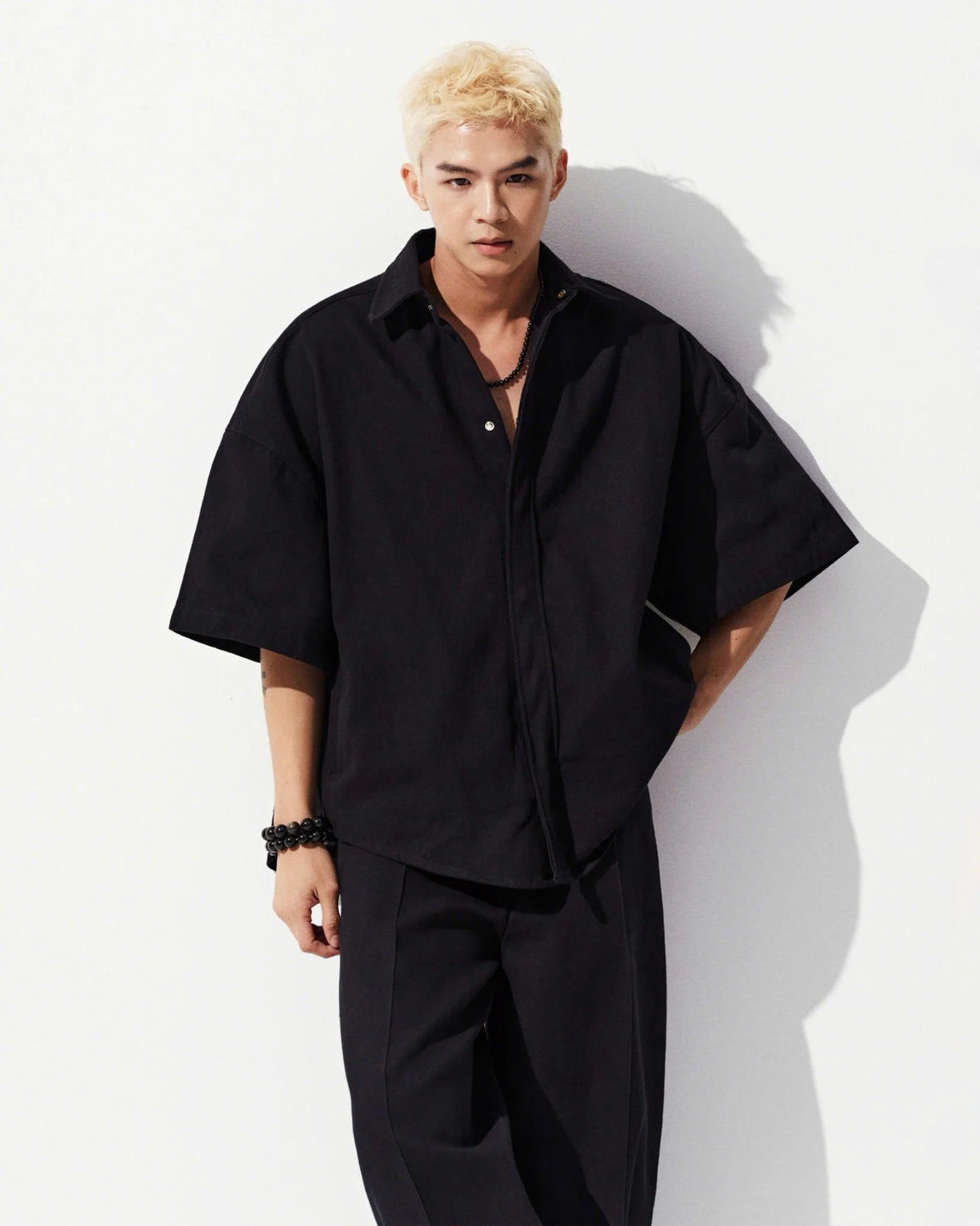 BLACK WELTED POCKET SHIRT