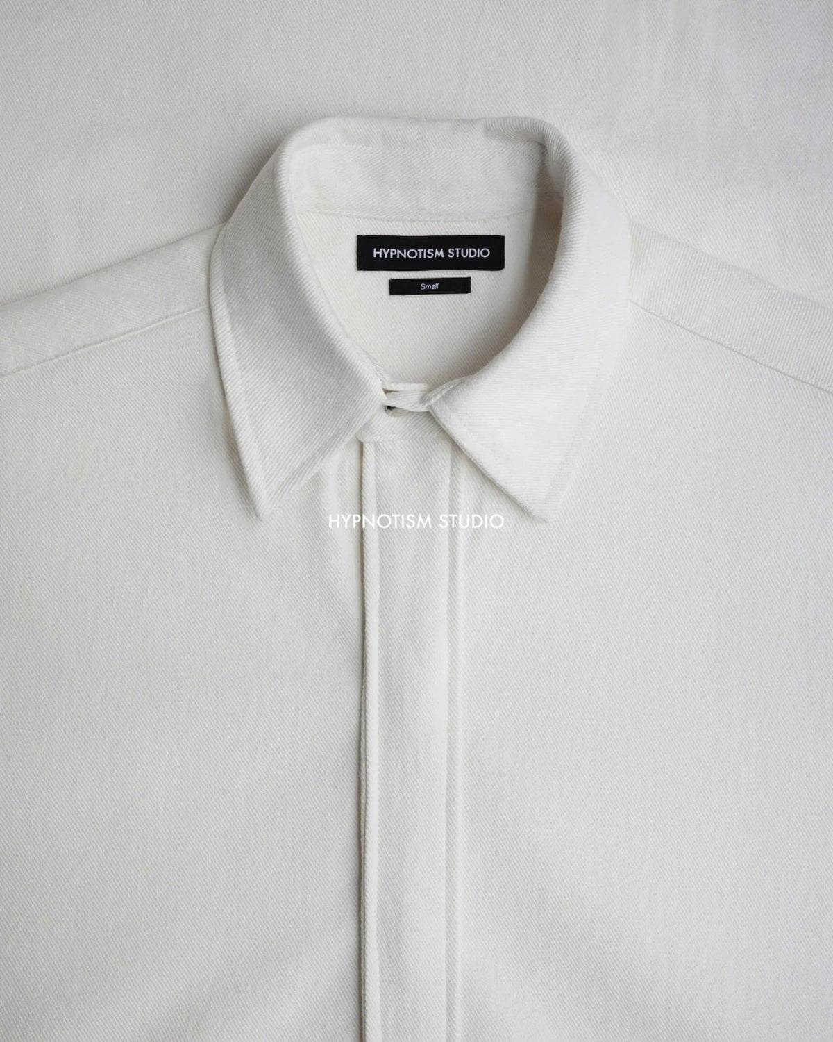 WHITE WELTED POCKET SHIRT