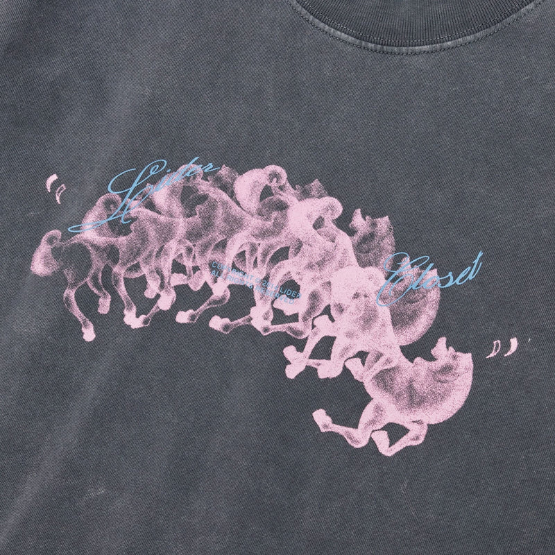  AIRY GREY EIGHT HORSES FORWARD TEE