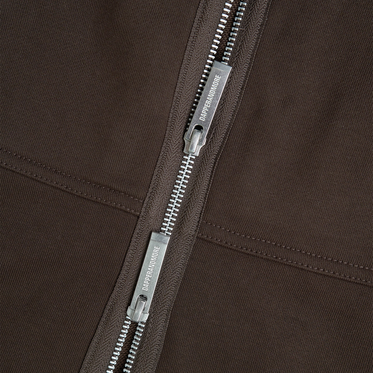 BOXY UNIFORM ZIPPED HOODIE/ BROWN