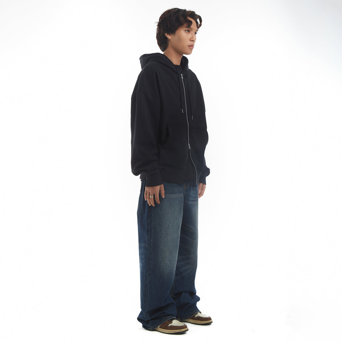 METAL ZIPPED HOODIE/ BLACK
