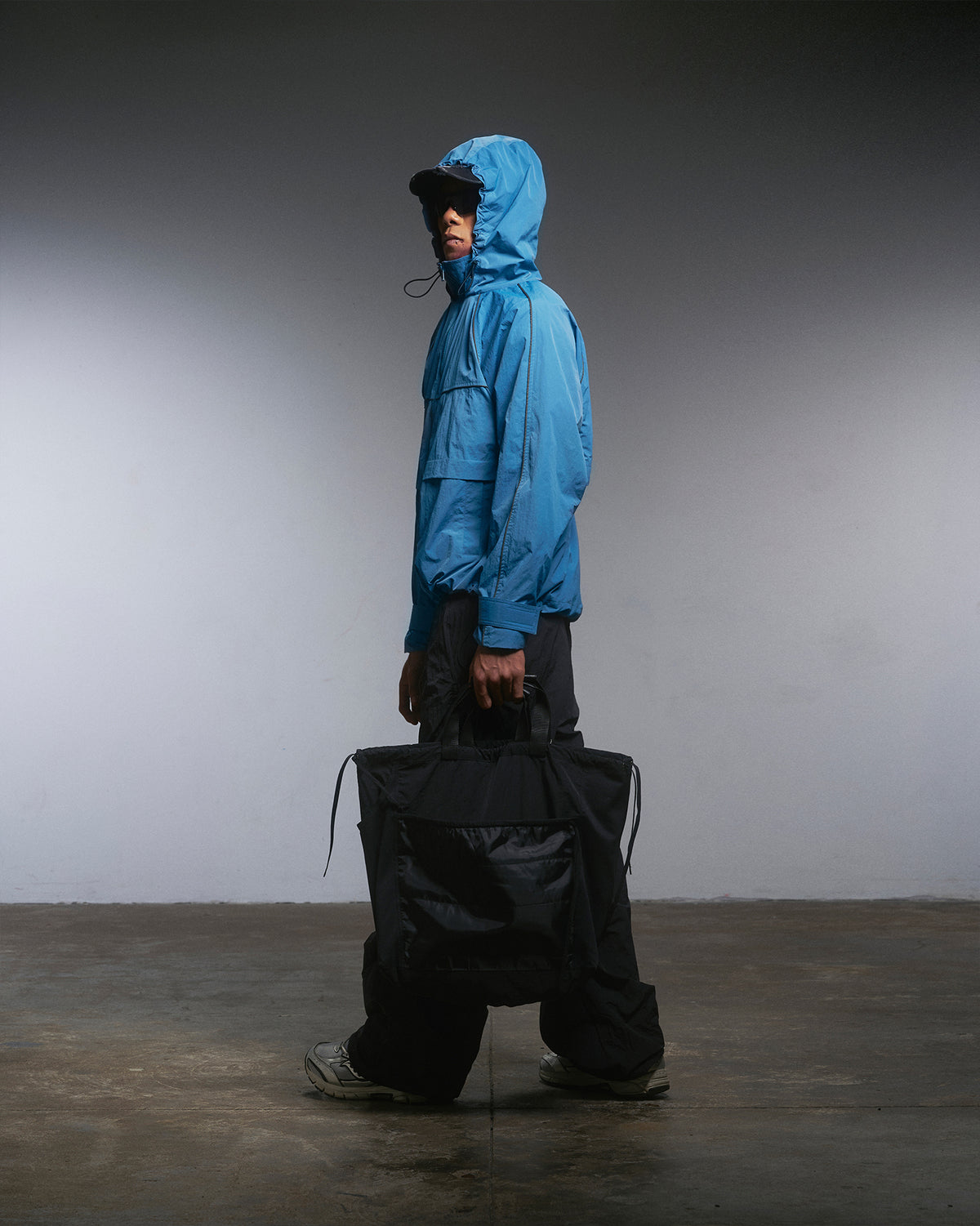 BASIC LINE WINDBREAKER JACKET/ BLUE