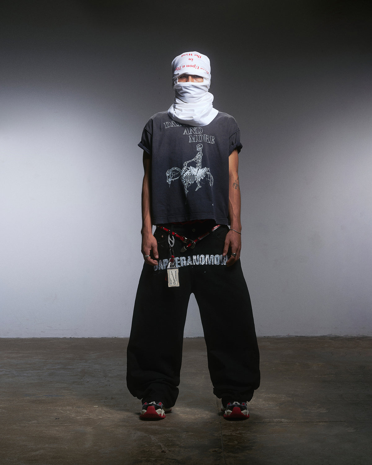SKELETON HORSE WASH T-SHIRT/ BLACK