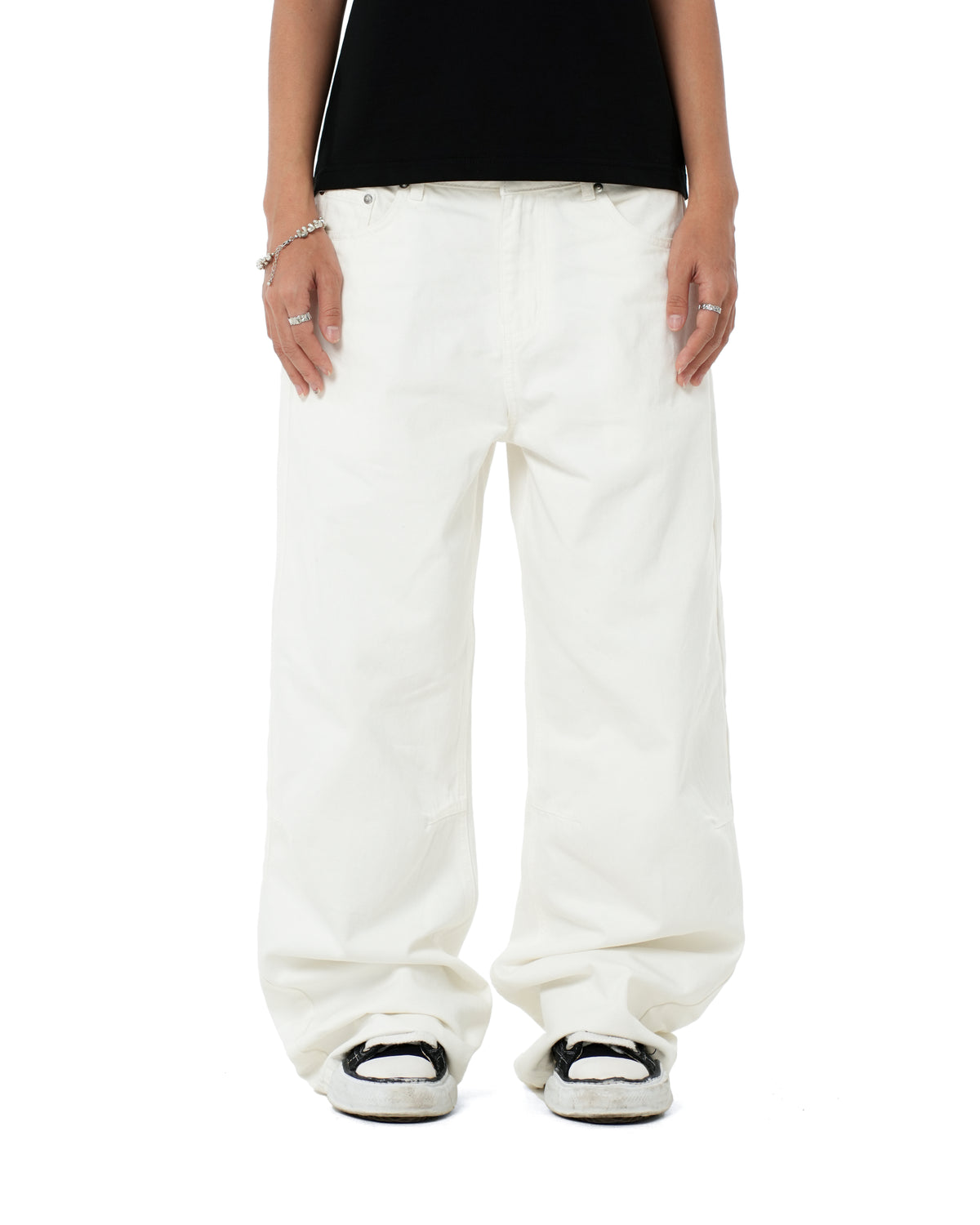 WIDE- LEG WASHED DENIM PANTS/ WHITE