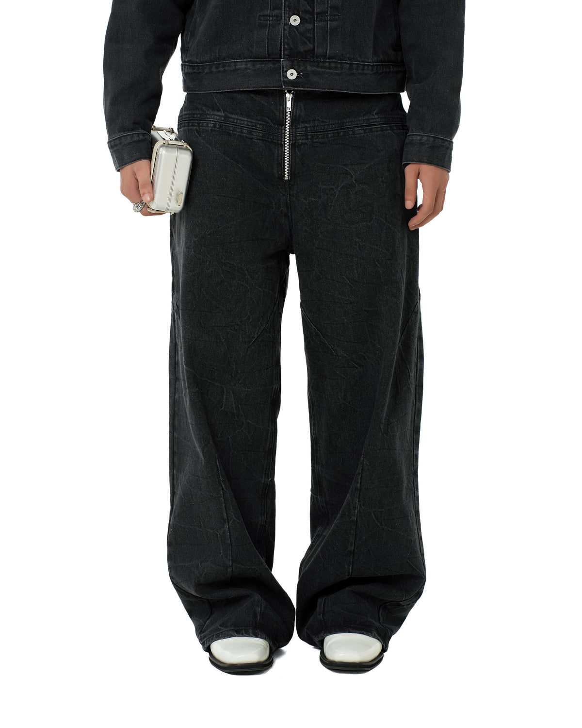 BLACK FRONT ZIP DENIM PANTS WASHED