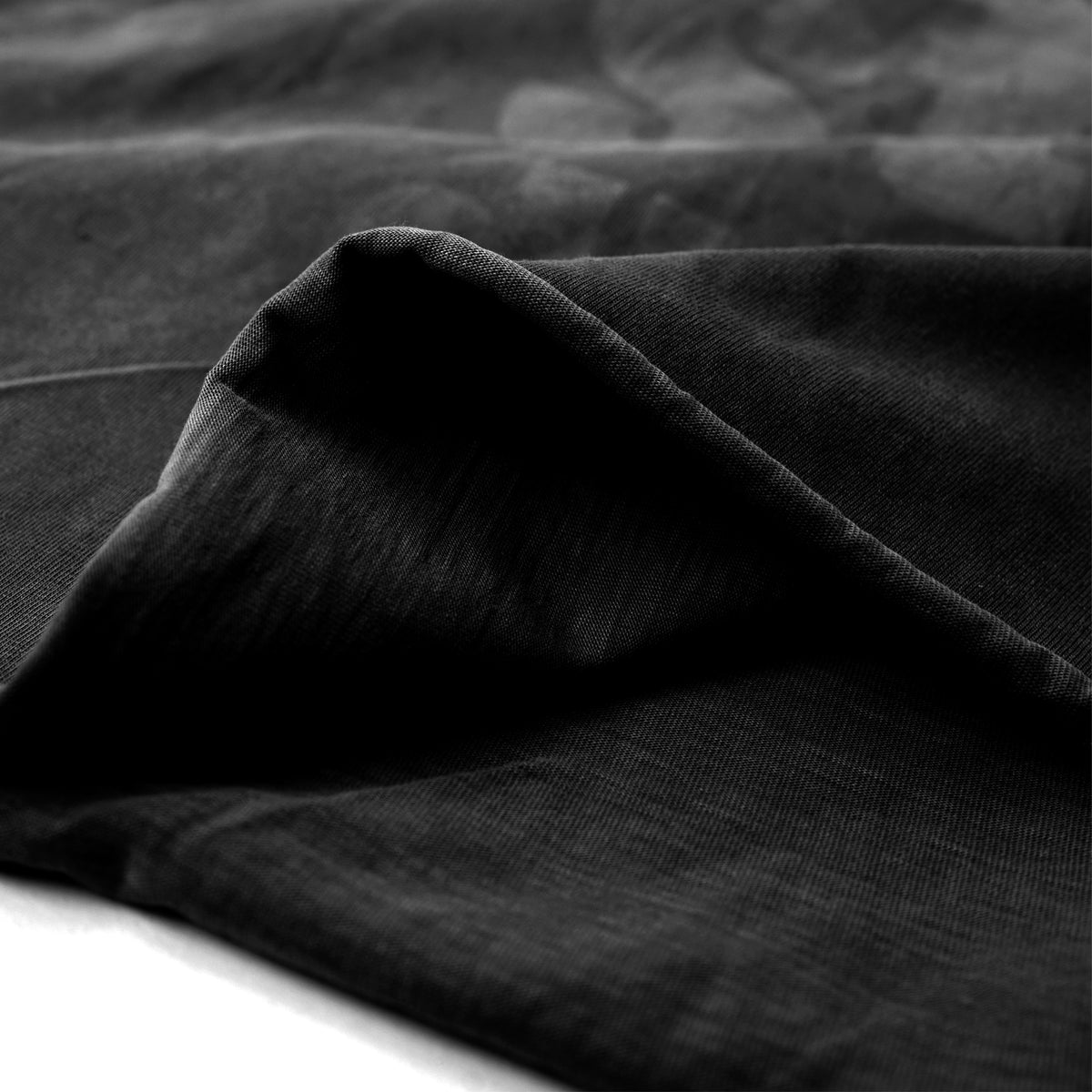 SYNTHETIC MEMORIES T-SHIRT/ BLACK